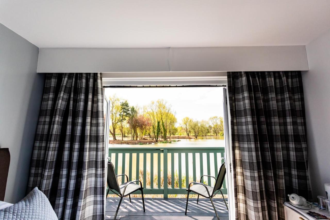 Vila The Vale Golf & Country Club Bishampton Exteriér fotografie