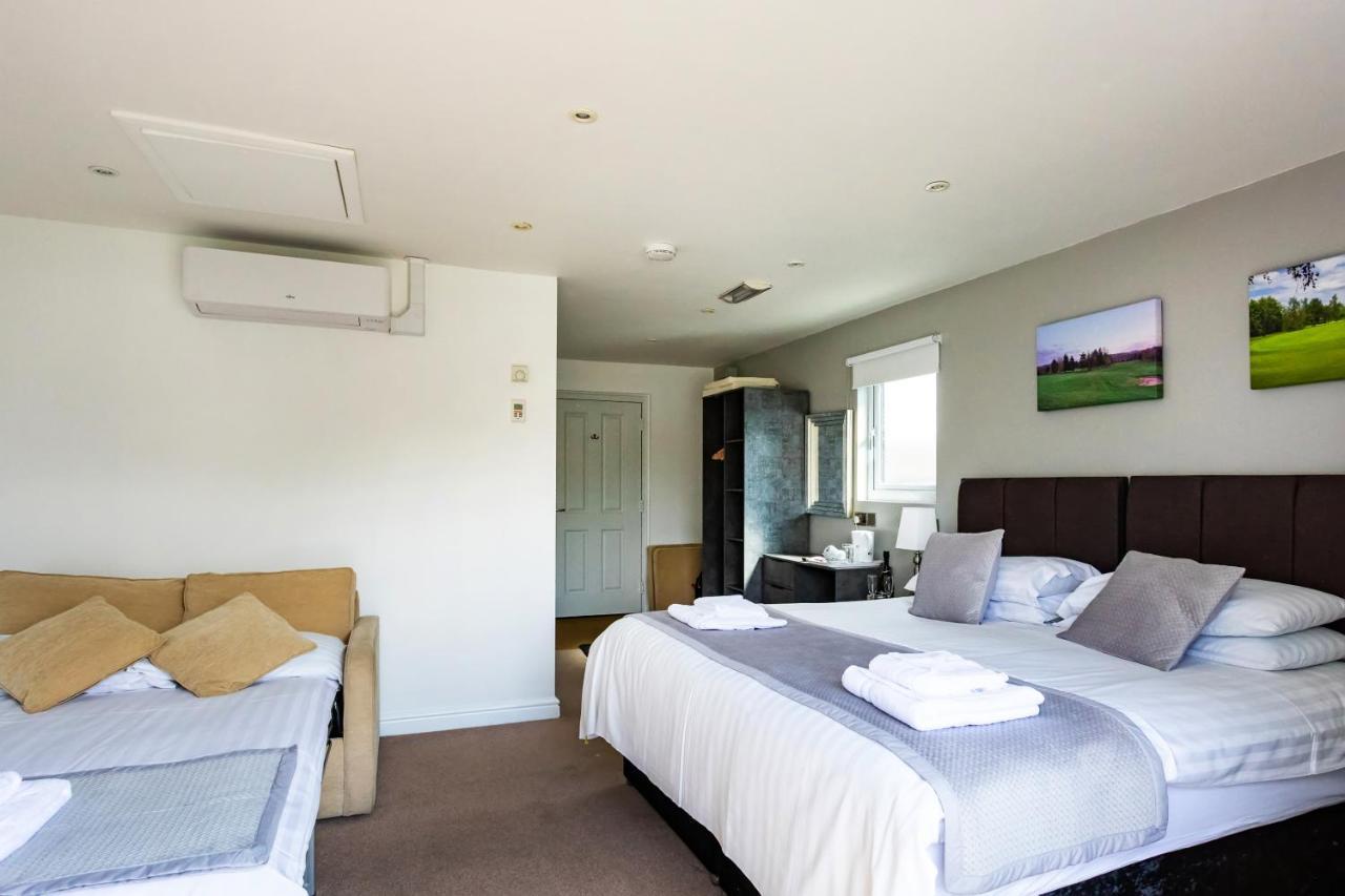 Vila The Vale Golf & Country Club Bishampton Exteriér fotografie