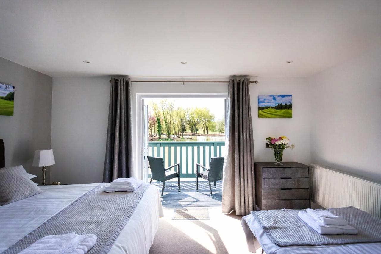 Vila The Vale Golf & Country Club Bishampton Exteriér fotografie