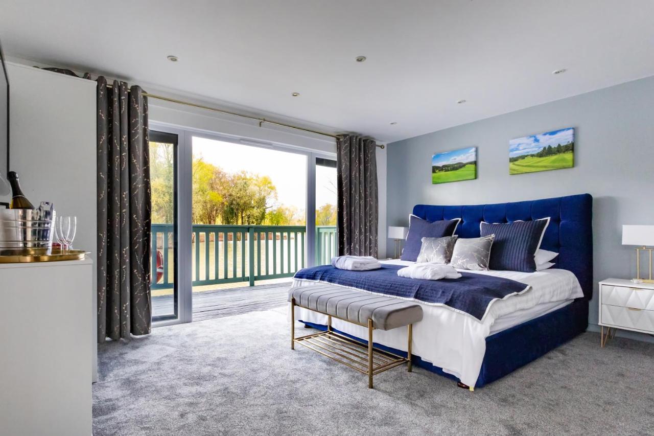 Vila The Vale Golf & Country Club Bishampton Exteriér fotografie